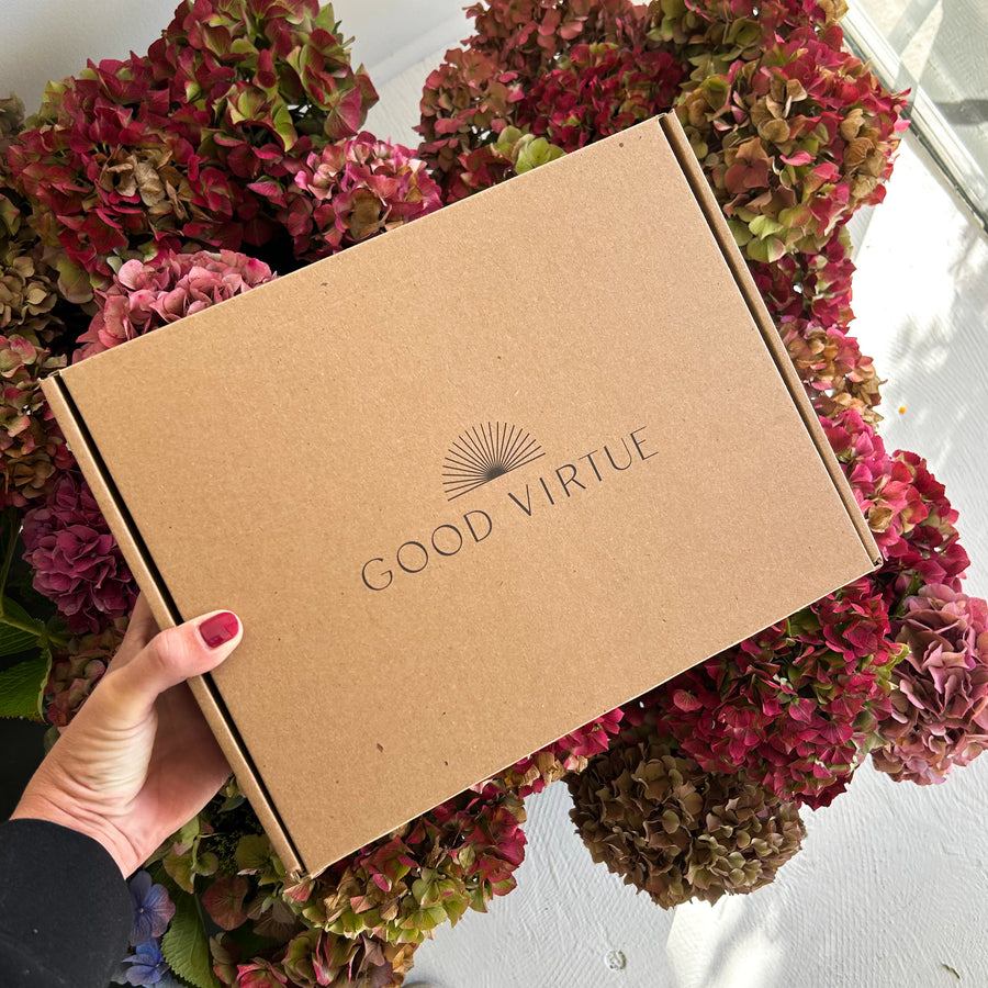 Good Virtue X tandt Fall Holiday Gift Box